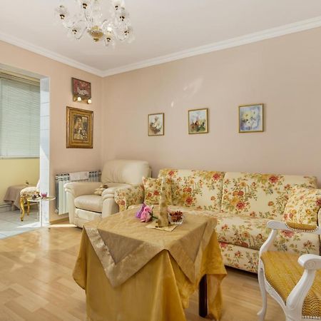 Apartment Beverly Rijeka Exterior foto